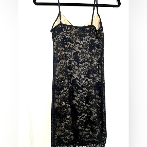 Sexy Wilfred Lace Bodycon camisole dress size xs - Picture 2 of 3